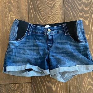 Maternity shorts